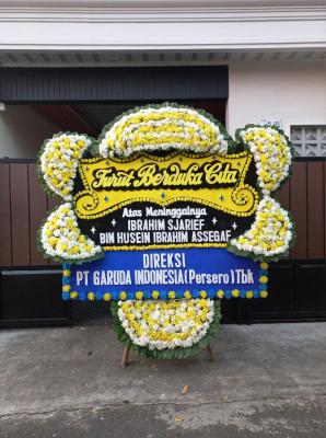 Papan Bunga Duka di Karang Taliwang